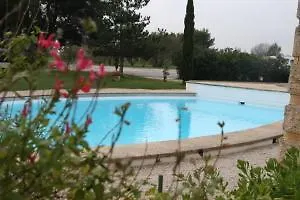 Les Cabanettes Hotel Arles