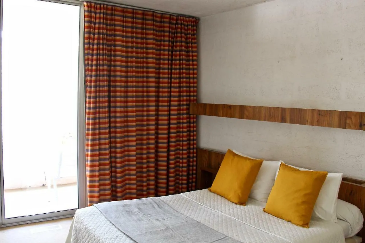 Les Cabanettes Hotel Arles