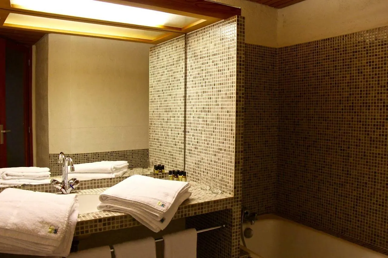 Les Cabanettes Hotel Arles