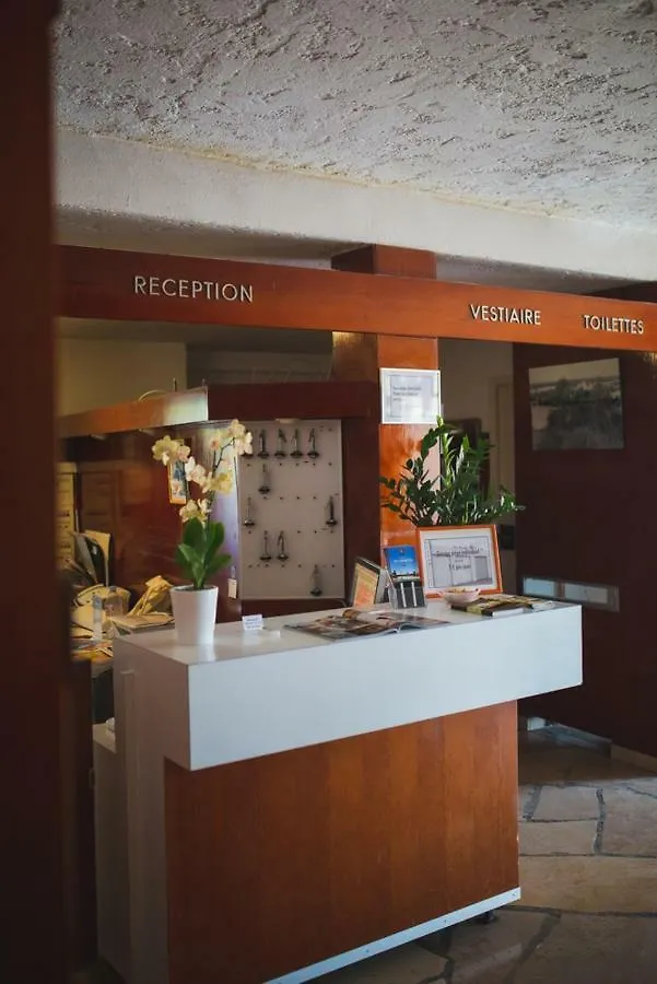 Les Cabanettes Hotel Arles